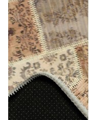 Serene Patchwork Desenli Pamuk Tabanlı Yıkanabilen Kaydırmaz Antibakteriyel Şönil Salon Halısı